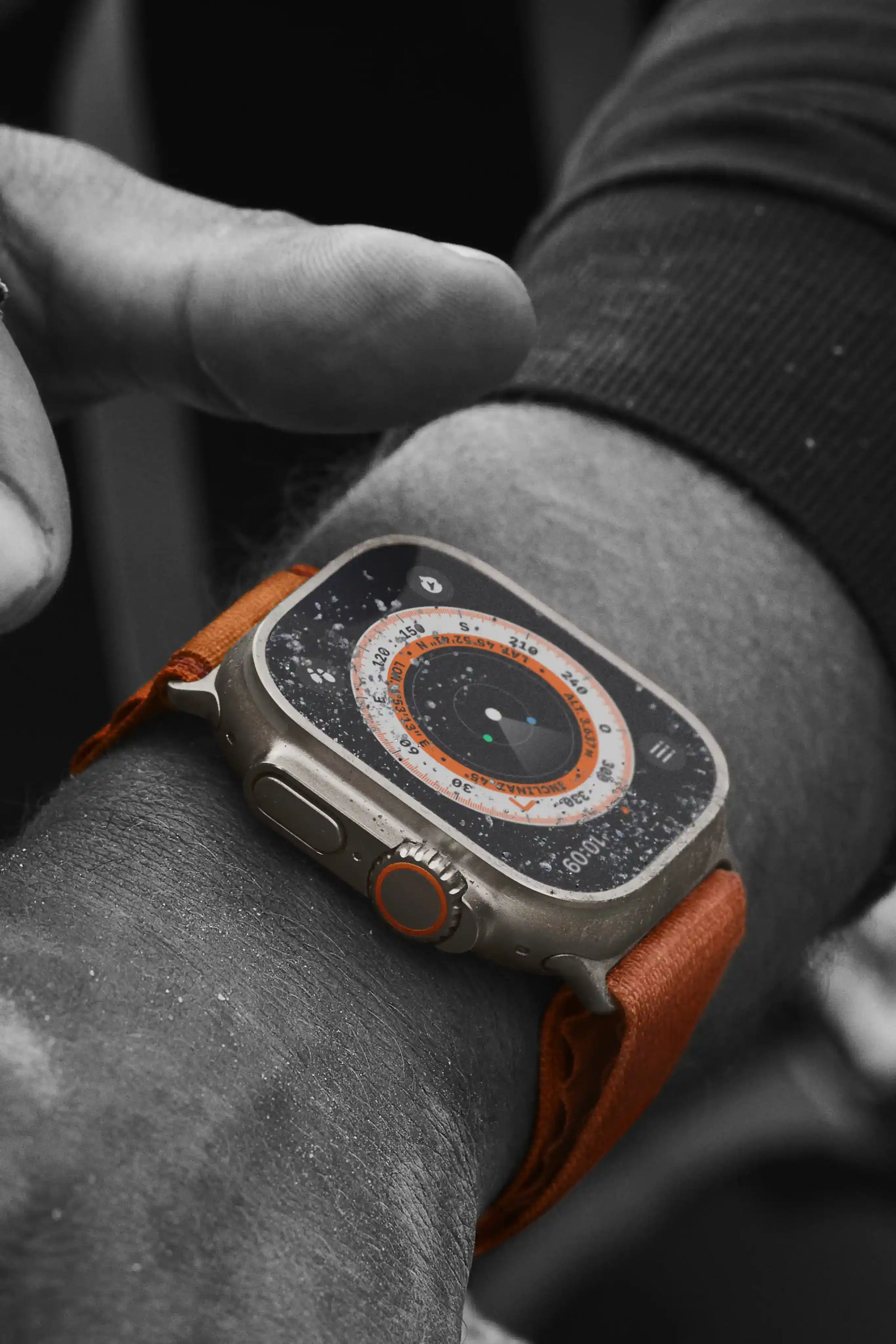 Cinturino Alpine arancione per Apple Watch Ultra 49mm, sportivo e resistente, compatibile con tutte le serie